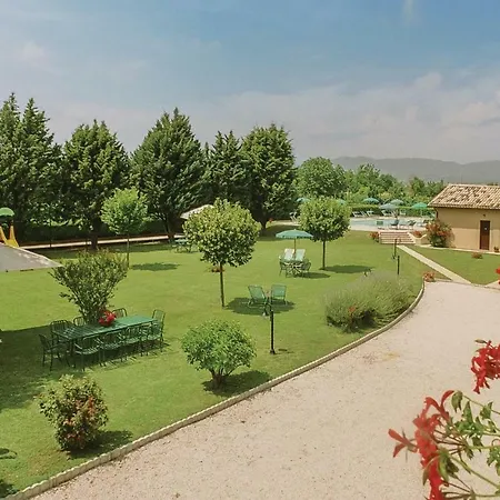 Three-bedroom In Appartement